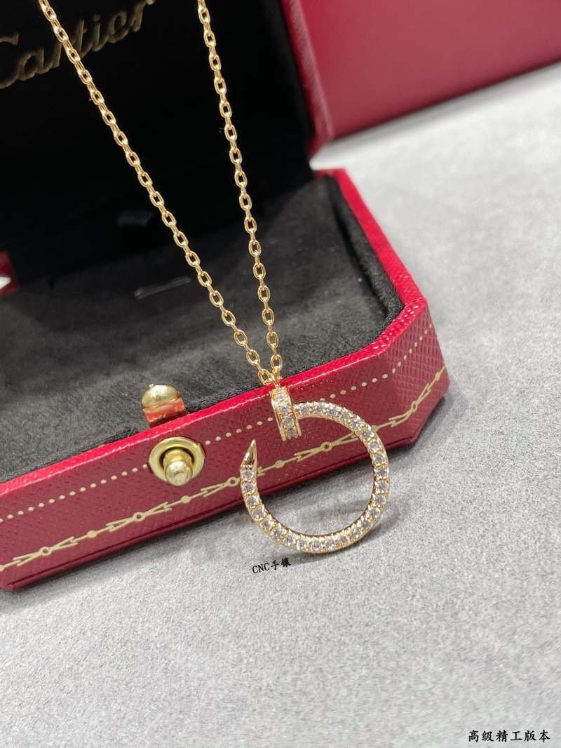 Ca*t1er necklaces